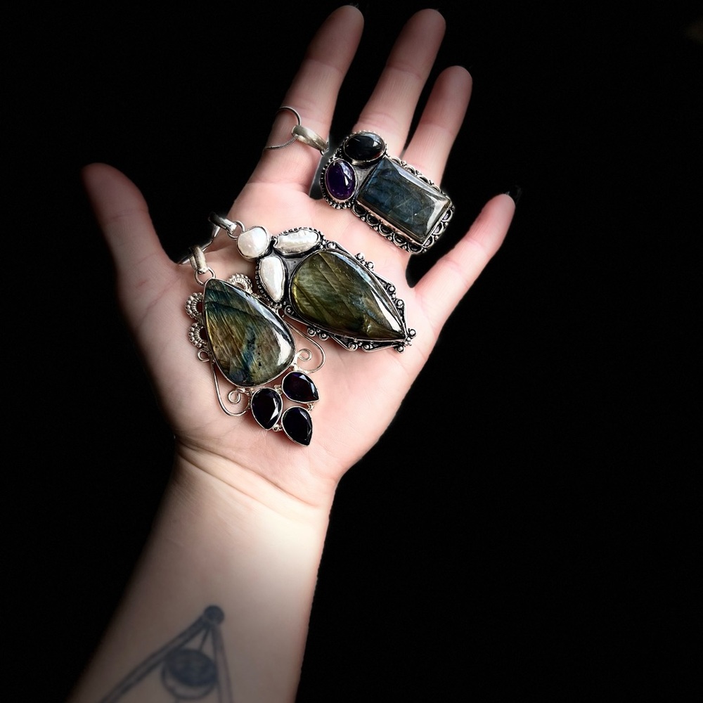 Labradorite Pendants Silver necklace